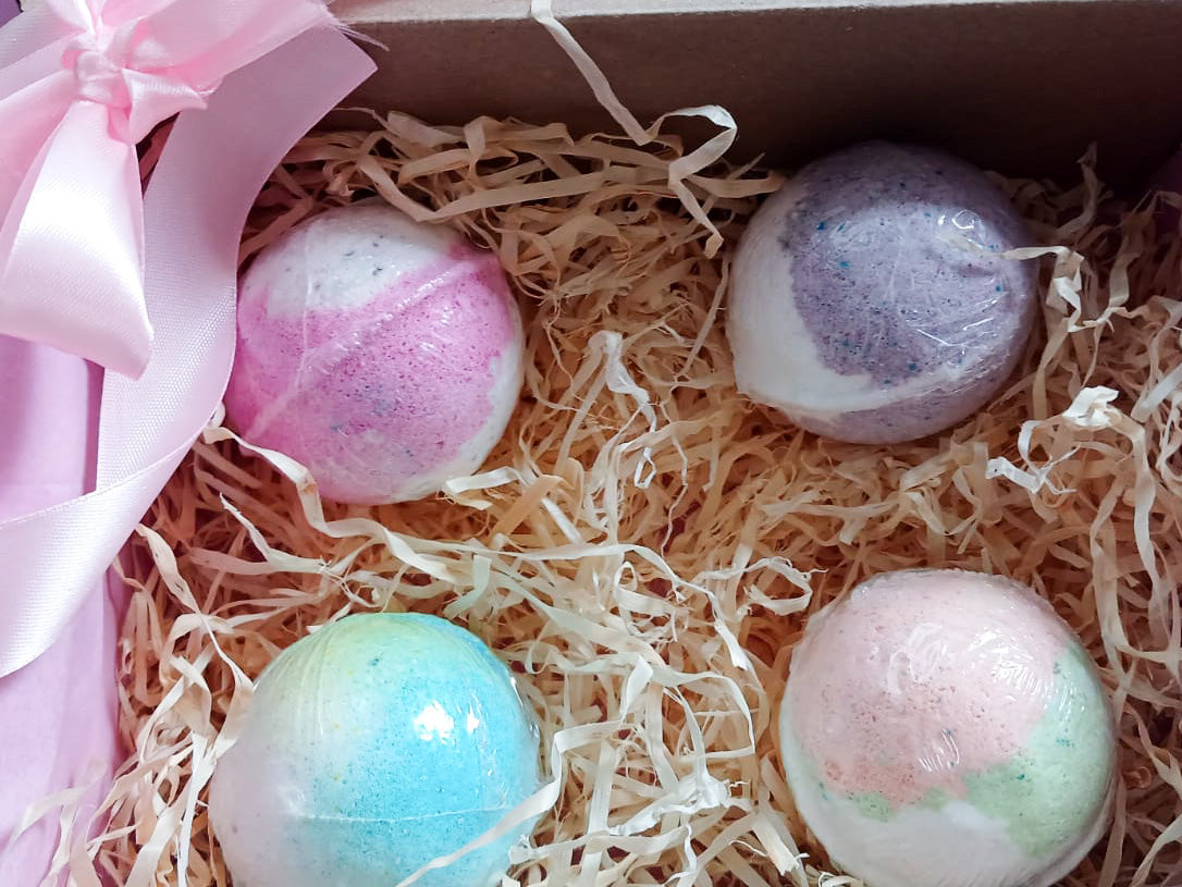 Bath Bomb Gift Set -  Pure joy